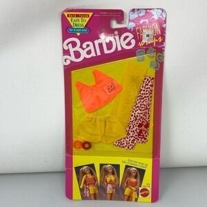 1991 Barbie Fashion Wraps top shorts scarves Outfit Clothes NEW on board